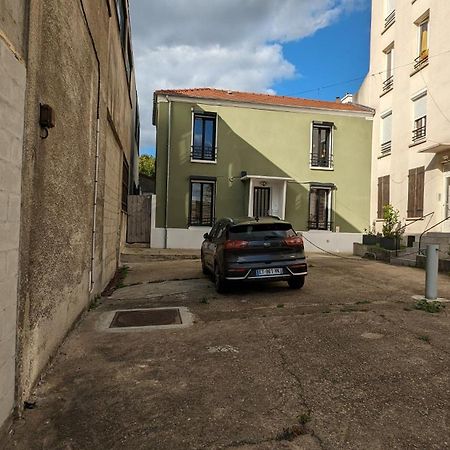 "Maison Verte" - Terrasse - Parking - 10Min Du Metro Μοντρέιγ Εξωτερικό φωτογραφία